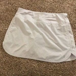 Free fly skirt